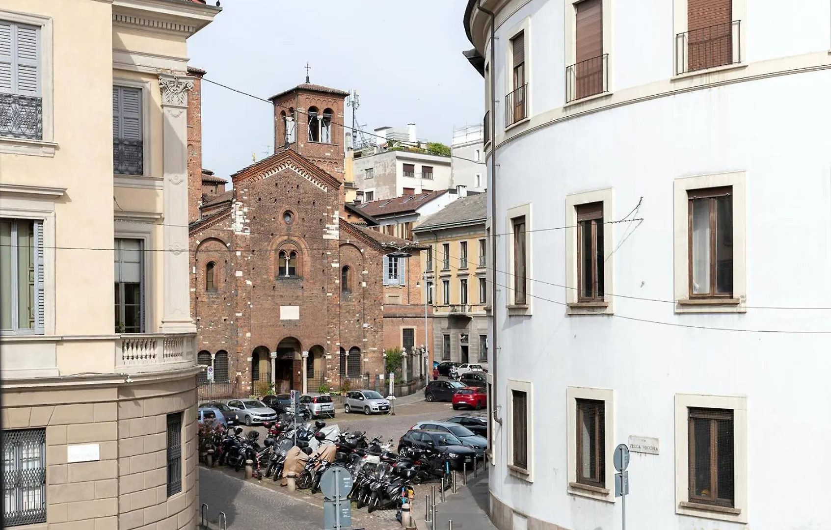 Milan Retreats Duomo Daire