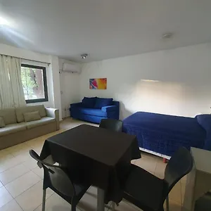 https://la-mary.hotelsmendoza.com